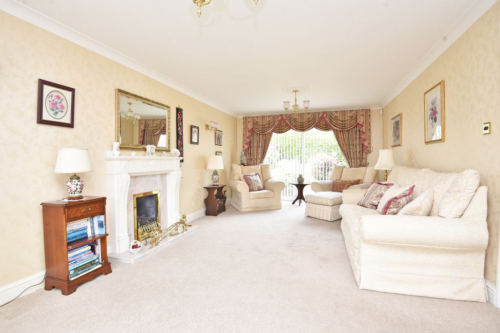 Property photo 3 of 21