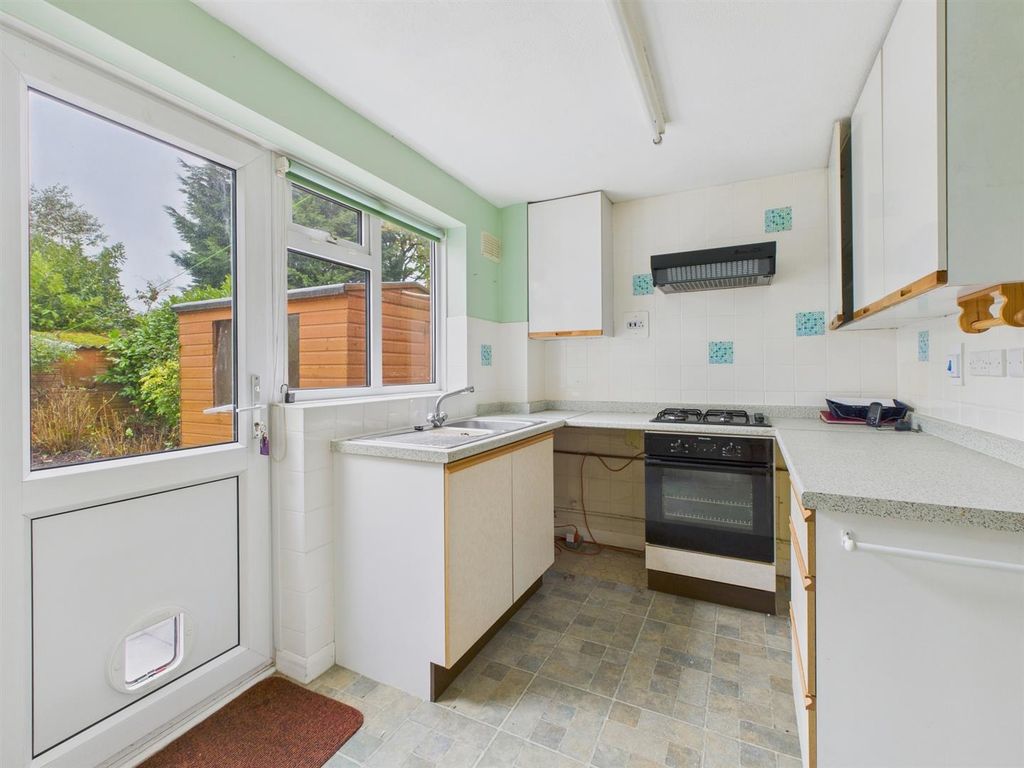 Property photo 3 of 15 Cam03972G0-Pr0165-Still005.Jpg