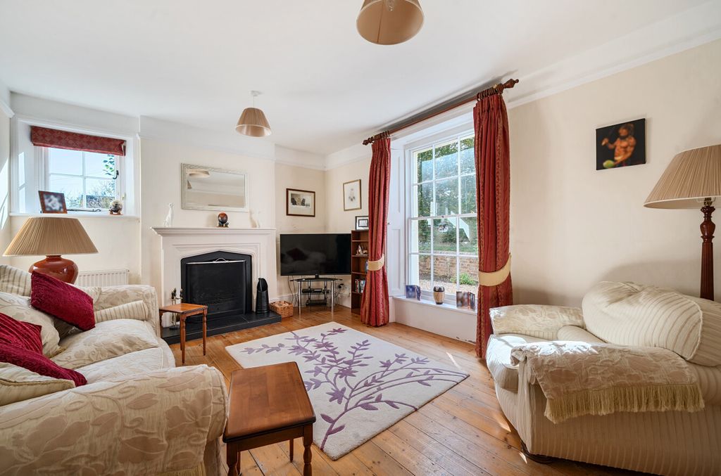 Property photo 3 of 20 1361948-26-68E3c4...