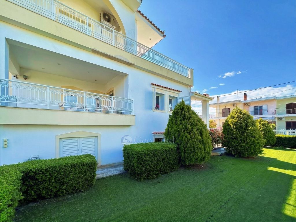 Property photo 3 of 25