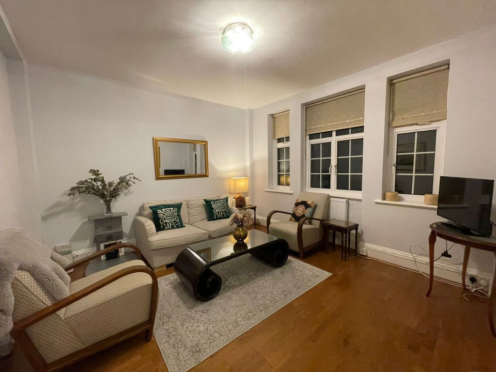 Property photo 1 of 7