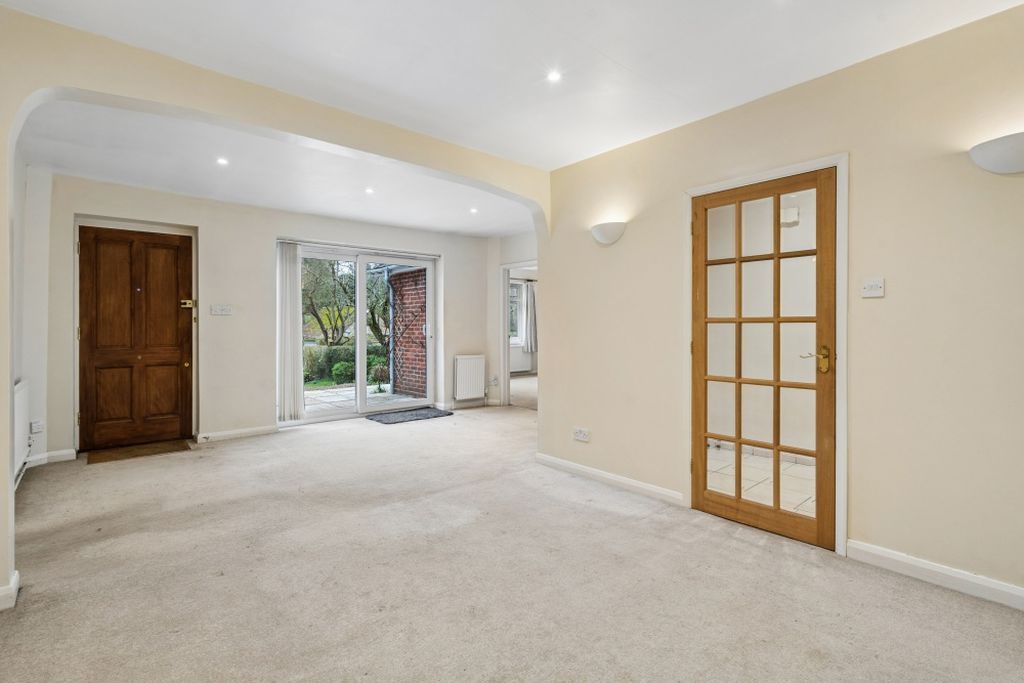 Property photo 3 of 23 Photo 8