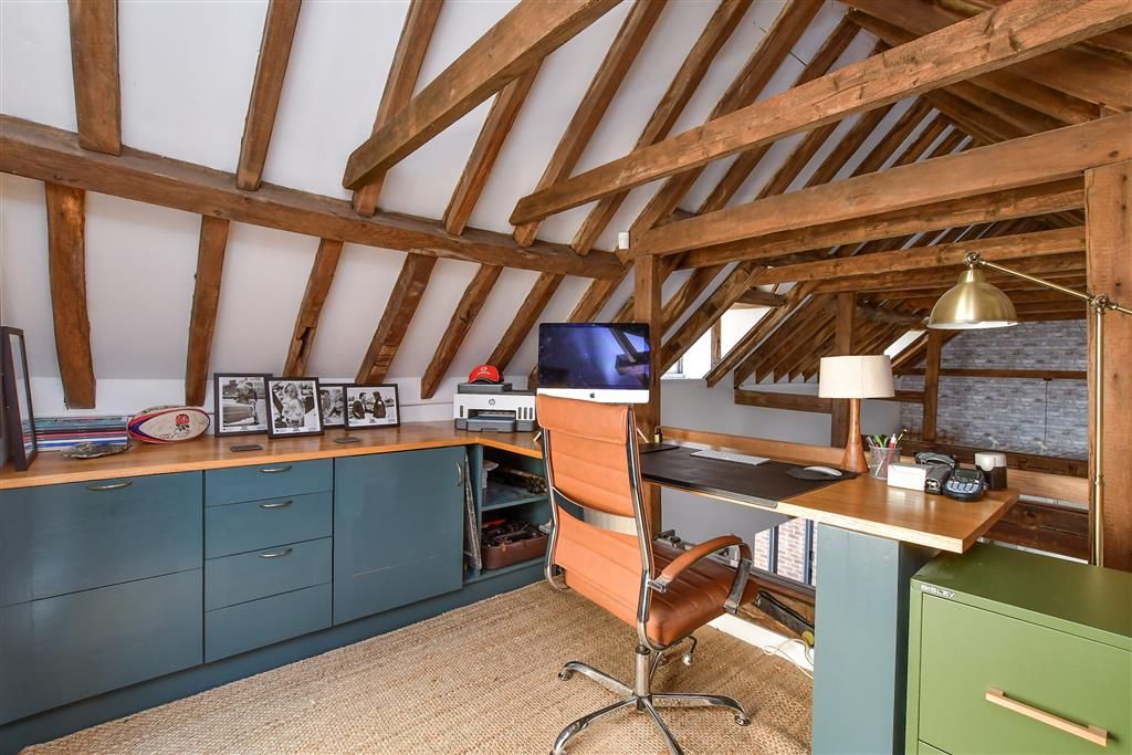 Property photo 3 of 10 Mezzanine Study