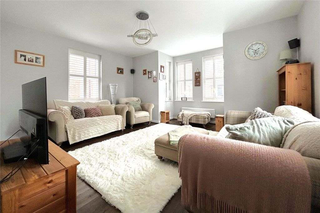 Property photo 2 of 24 Picture 2