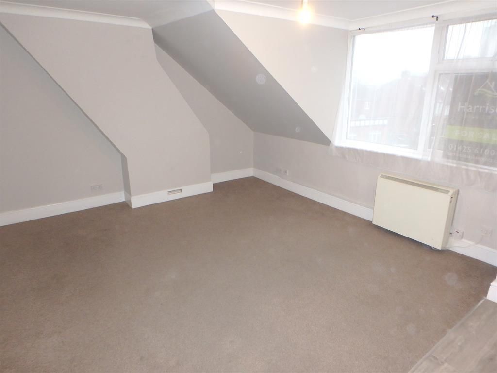 Property photo 2 of 8 Living Room