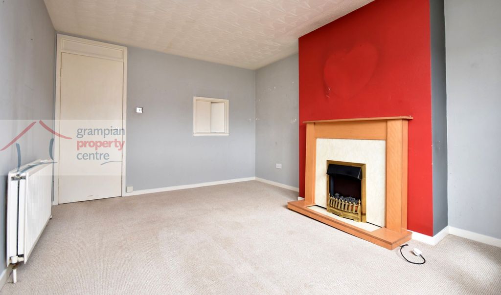 Property photo 3 of 8 l2  .Jpg