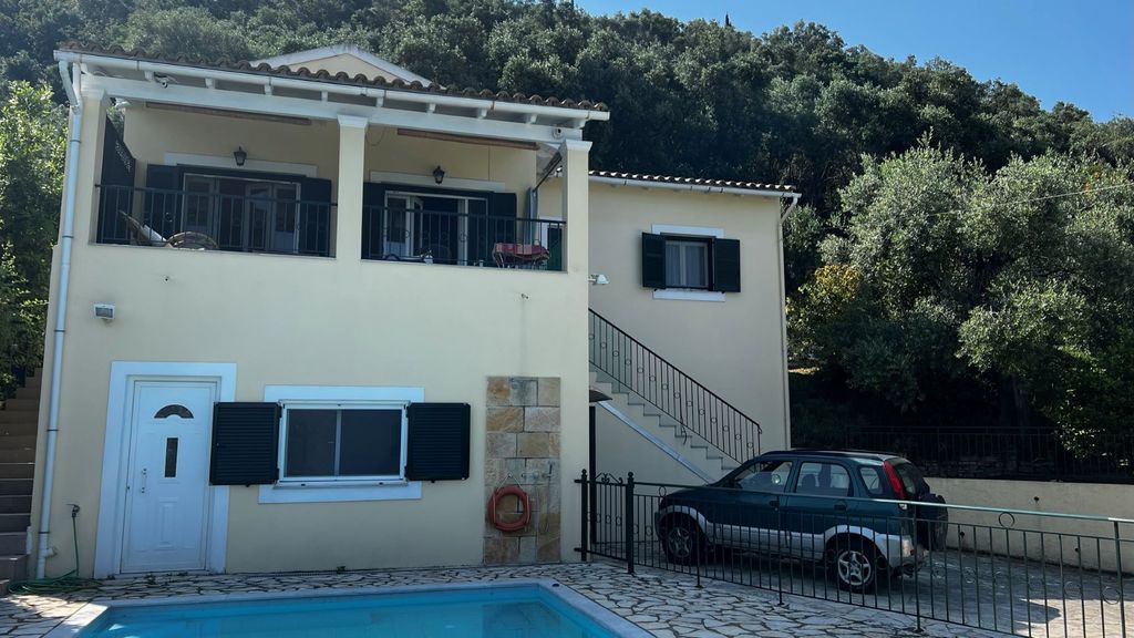Property photo 2 of 19 House And Pool