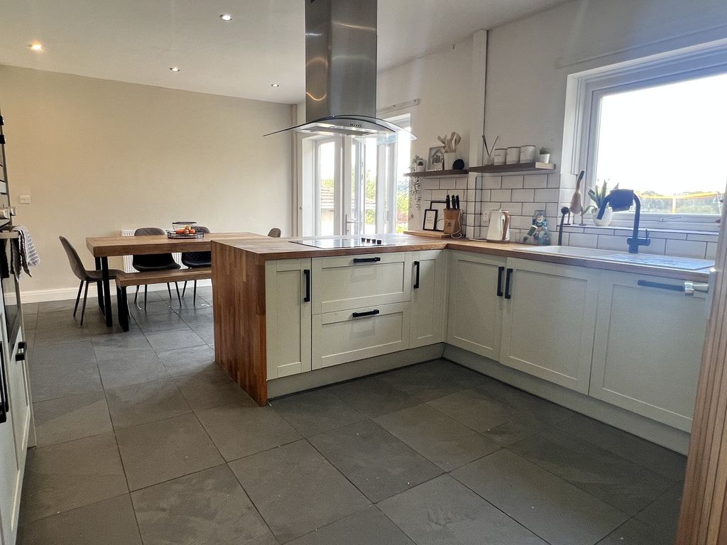 Property photo 2 of 26 Kitchen-Diner