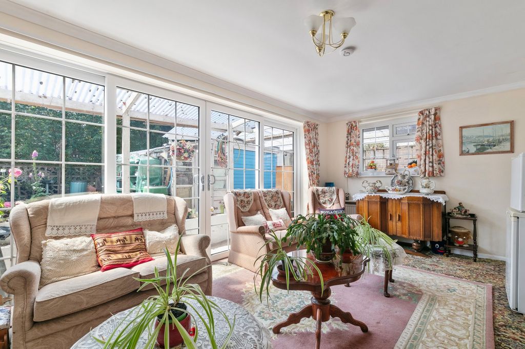 Property photo 2 of 18 Picture 2