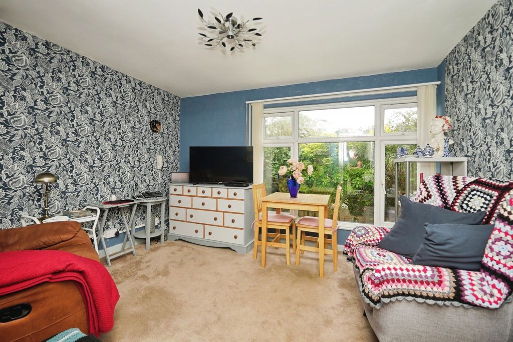 Property photo 3 of 20 Pbox-Img.Jpg