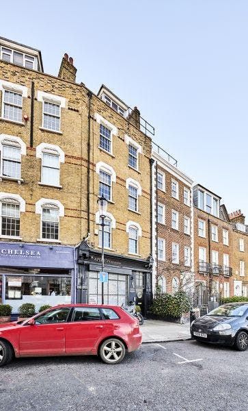 Property photo 3 of 4 Cheyne Walk 2.Jpg