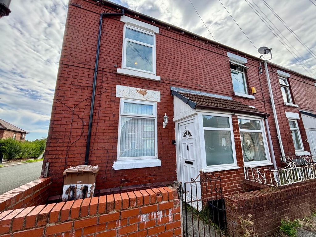 Property photo 1 of 12