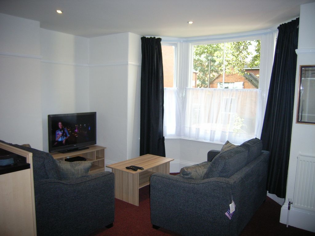 Property photo 2 of 6