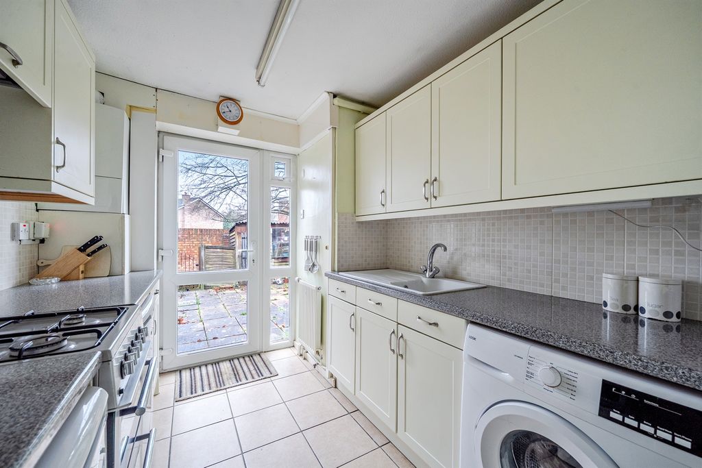 Property photo 2 of 12