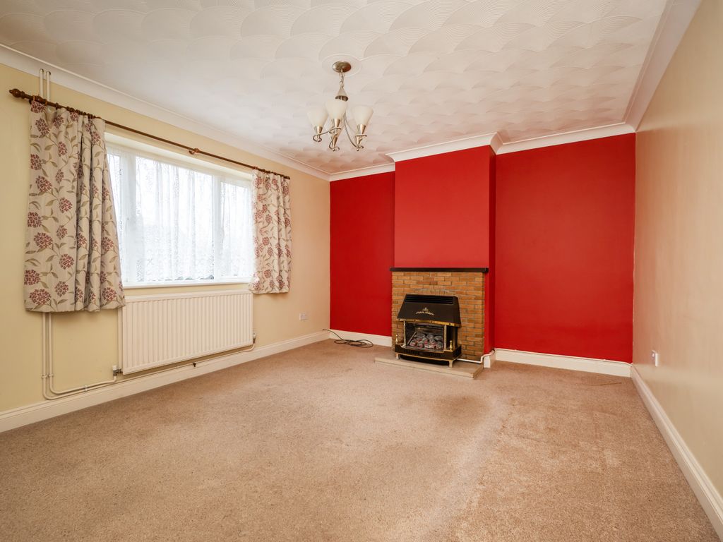 Property photo 2 of 11 58Sculthorperoad-18