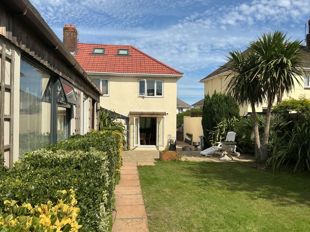 Property photo 1 of 44 Rear Garden
