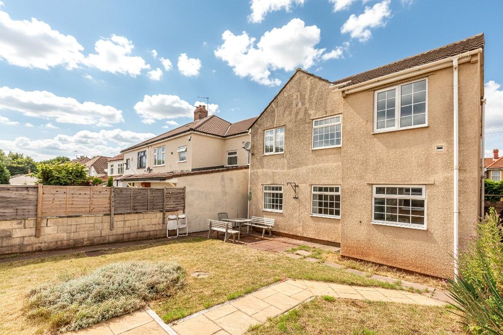 Property photo 3 of 19 Picture No. 56
