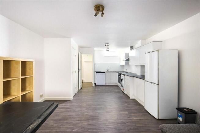 Property photo 3 of 15 Kitchendiner.Jpeg