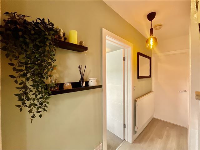 Property photo 2 of 21 Entrance Hallway