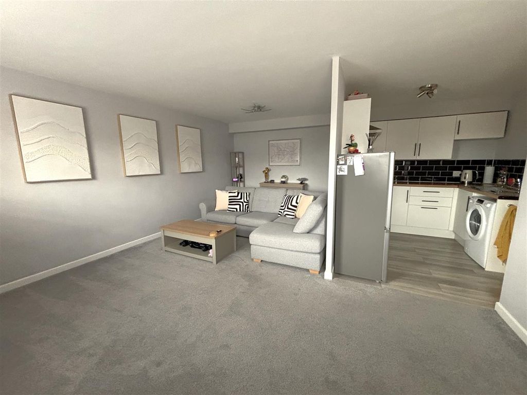 Property photo 3 of 14 Sr 4.Jpeg