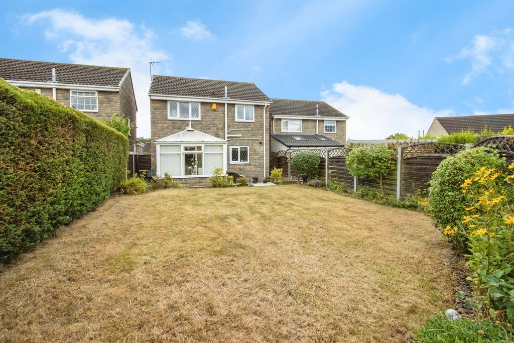 Property photo 3 of 11