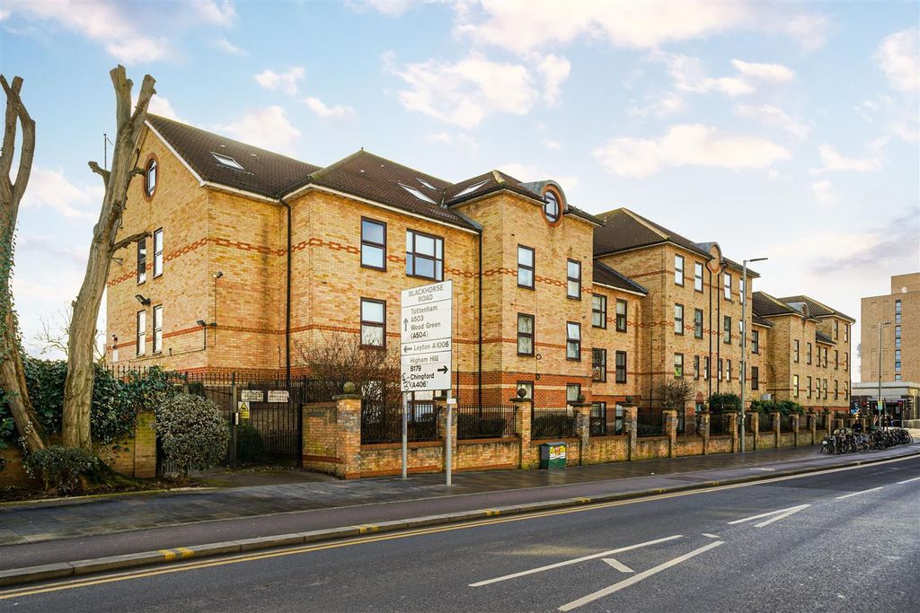 Property photo 2 of 11 Lc4.Jpg