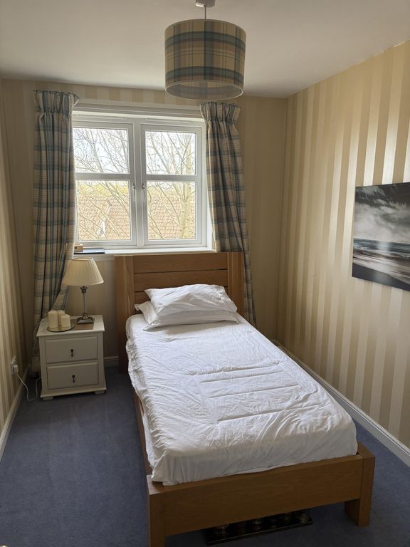 Property photo 3 of 6