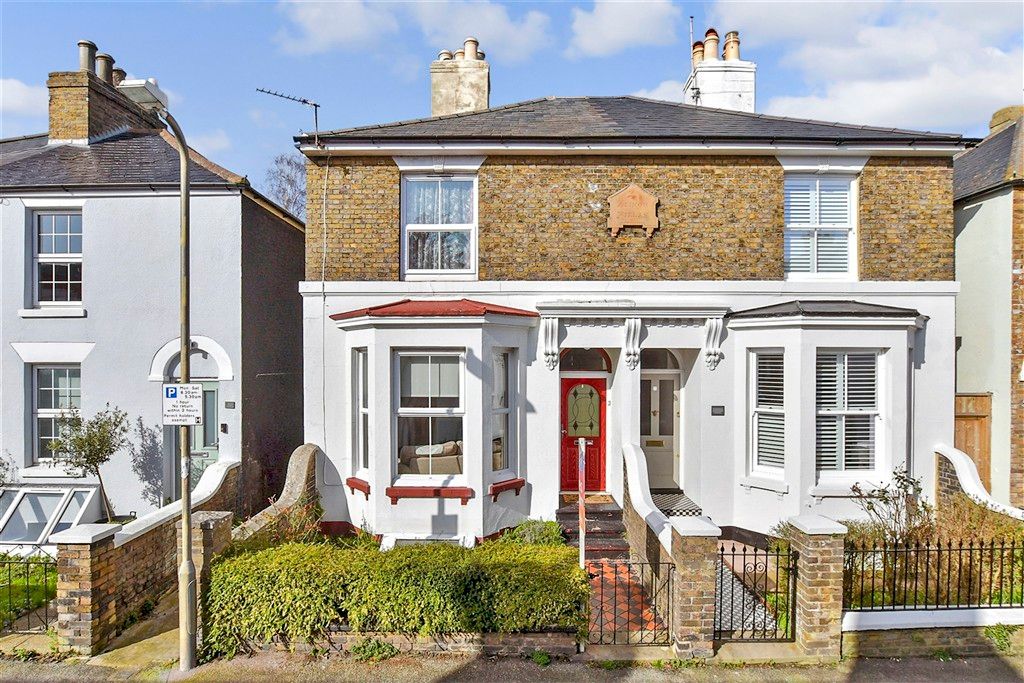 Property photo 1 of 11 External (Web)