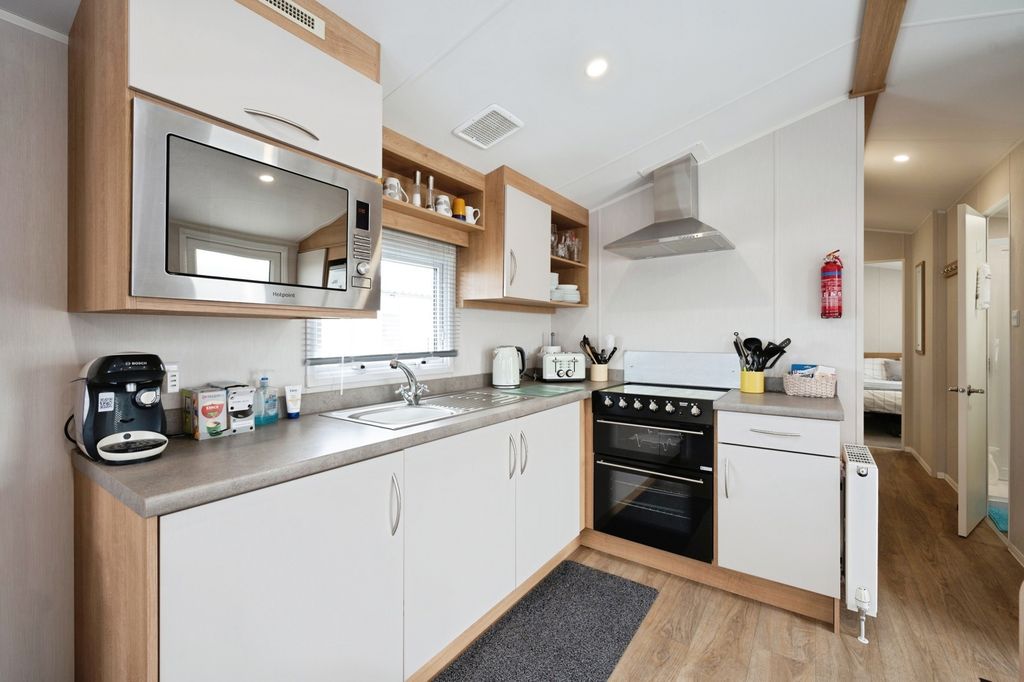 Property photo 3 of 13 Pbox-Img.Jpg