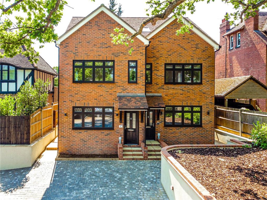 Property photo 1 of 19 Front Exterior