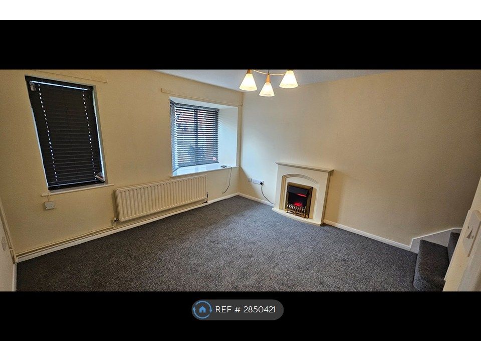 Property photo 2 of 12 Lounge View A