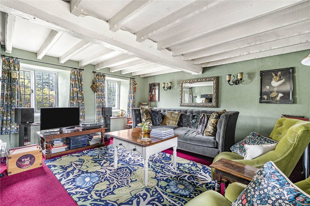 Property photo 2 of 14 Sitting Room