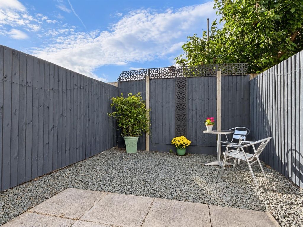 Property photo 3 of 19