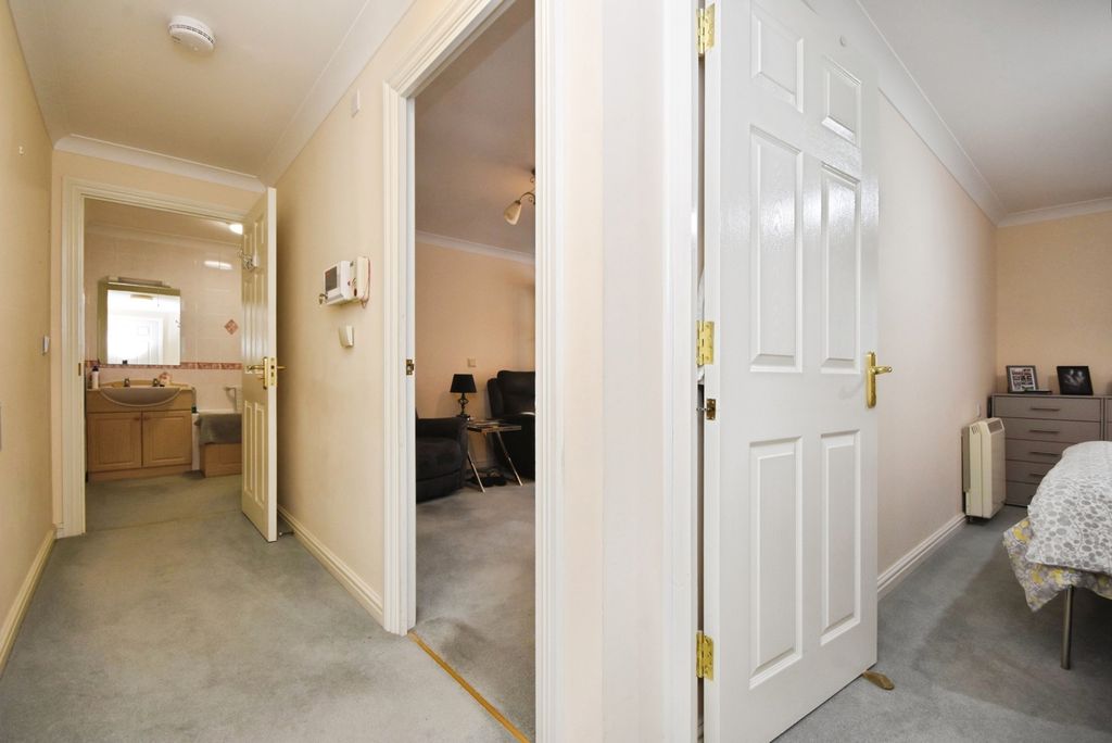 Property photo 2 of 15 Pbox-Img.Jpg