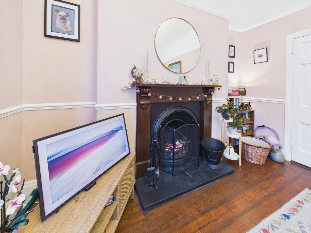 Property photo 3 of 20