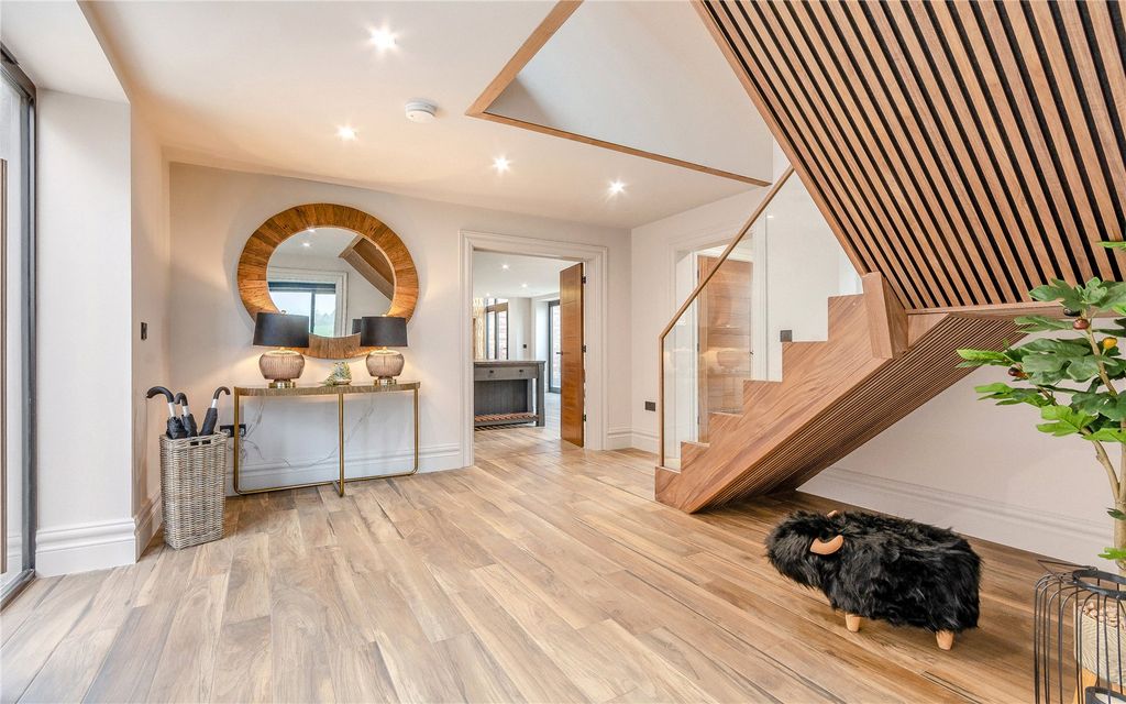 Property photo 2 of 24 Reception Hall