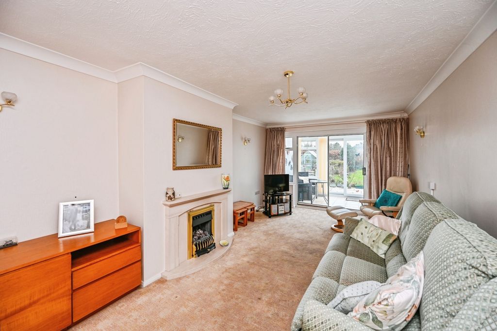 Property photo 3 of 17 Pbox-Img.Jpg