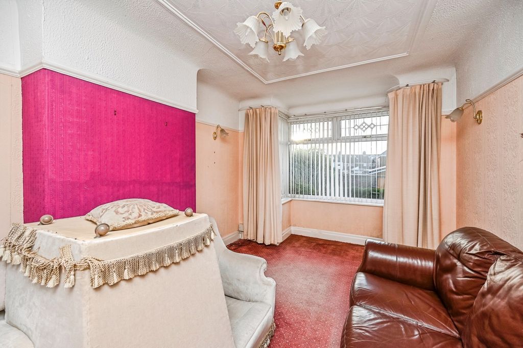 Property photo 3 of 14 Pbox-Img.Jpg