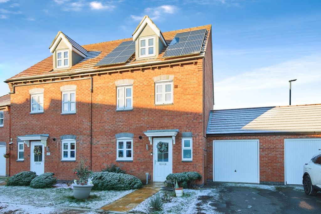 Property photo 1 of 20 Front