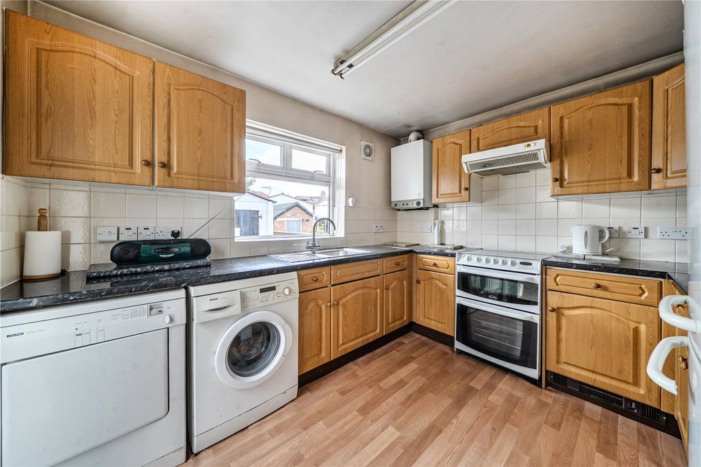 Property photo 3 of 20 Picture No. 29