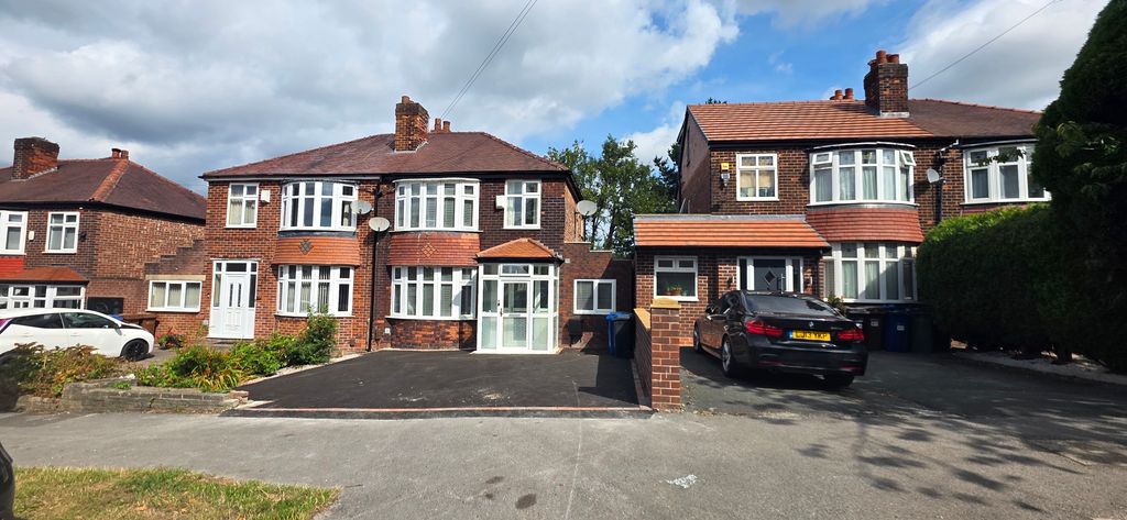 Property photo 2 of 19