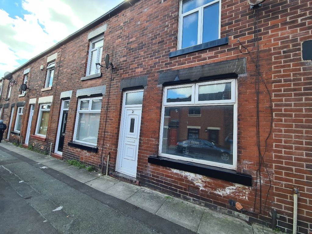 Property photo 1 of 12