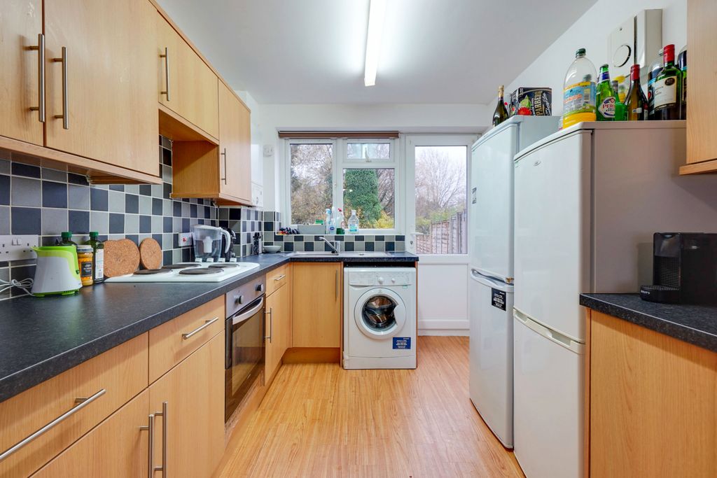 Property photo 3 of 12 Gallery