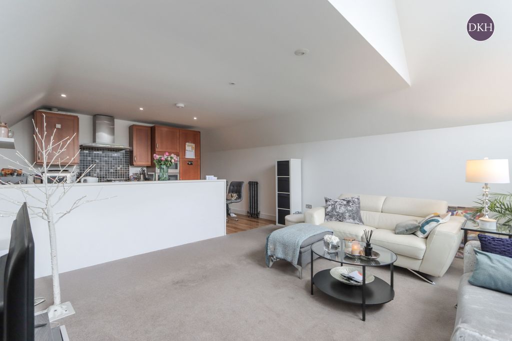 Property photo 3 of 11 Picture No. 11