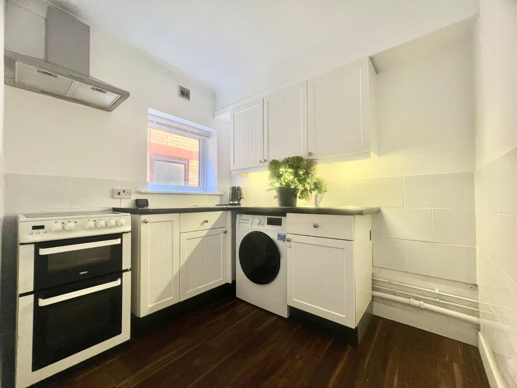 Property photo 2 of 7 Picture No. 04