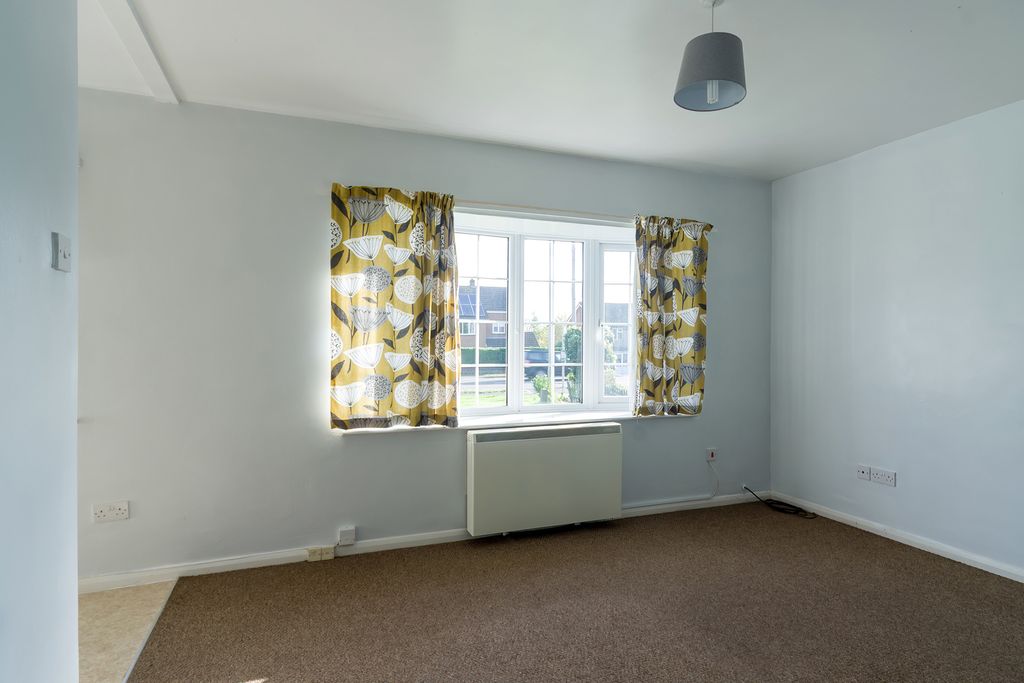 Property photo 2 of 38