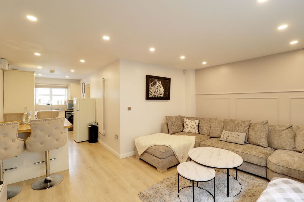 Property photo 2 of 14 Open Plan Lounge/Diner/Kitchen