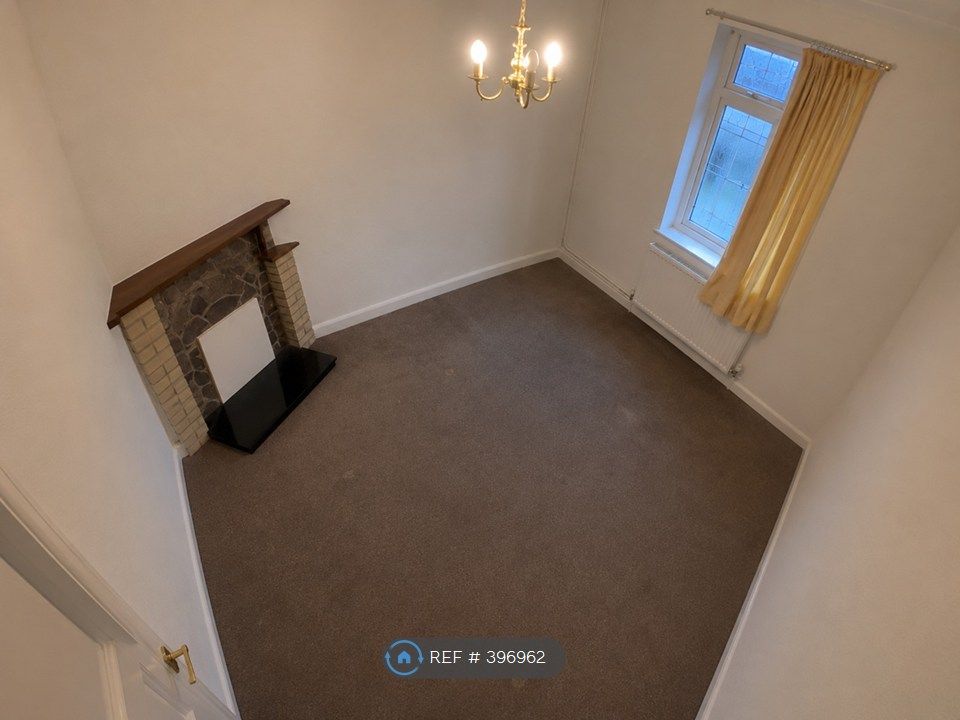 Property photo 2 of 11 Living Room 1