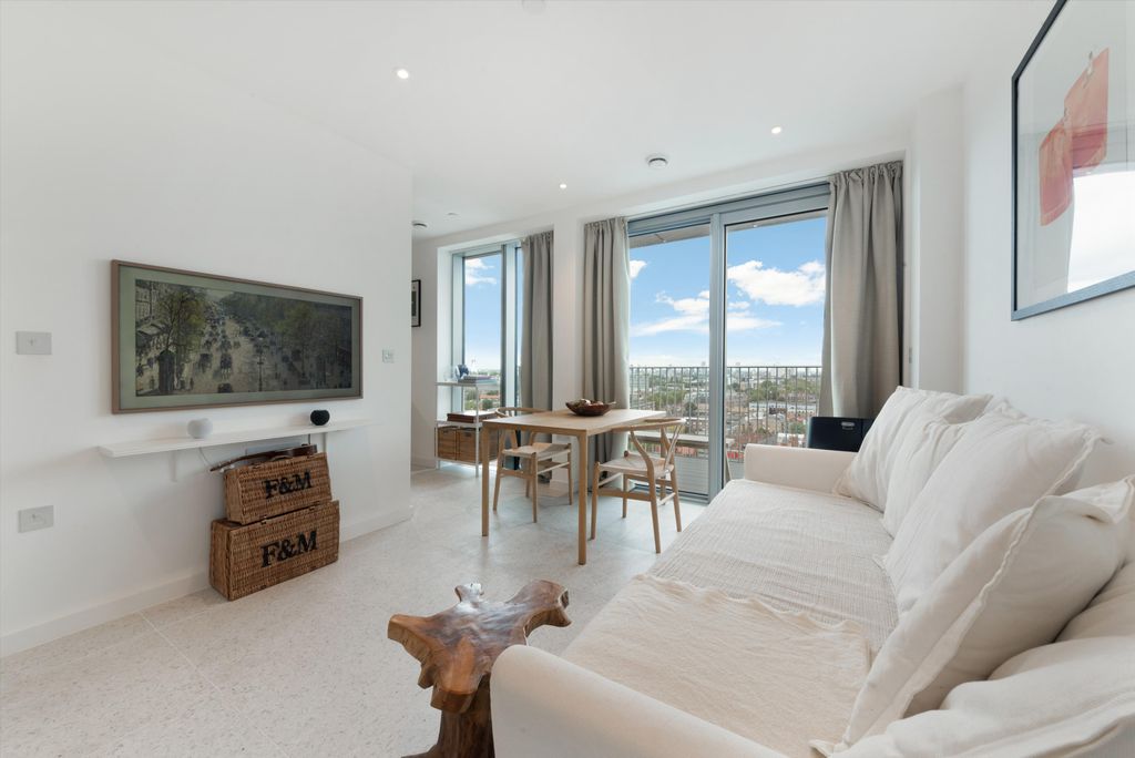 Property photo 3 of 15 Image