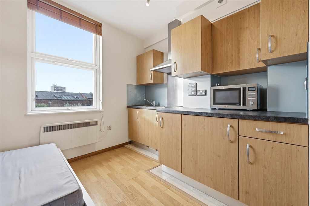 Property photo 3 of 8 Picture No. 09